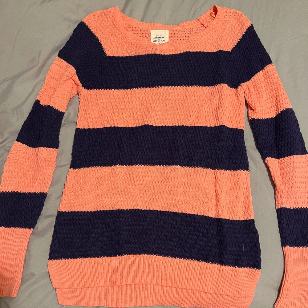 Women’s sweater